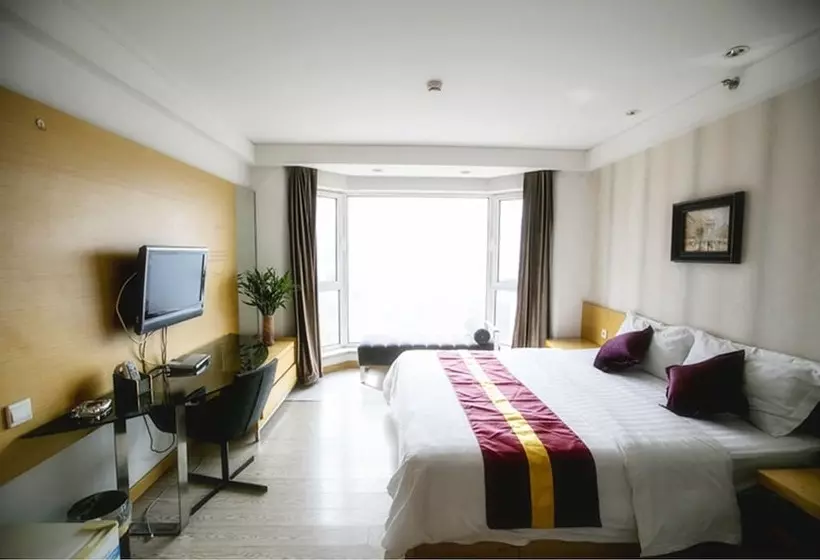 Love Holiday Inn Apartment