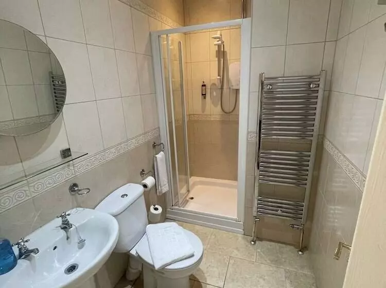 Oakhurst Gatwick B&b
