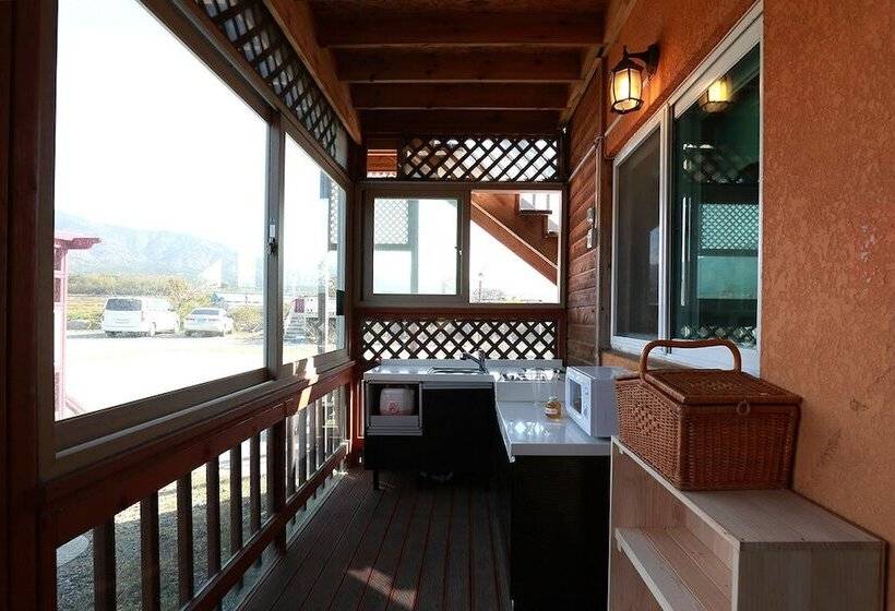 Pensão Favian Guest House