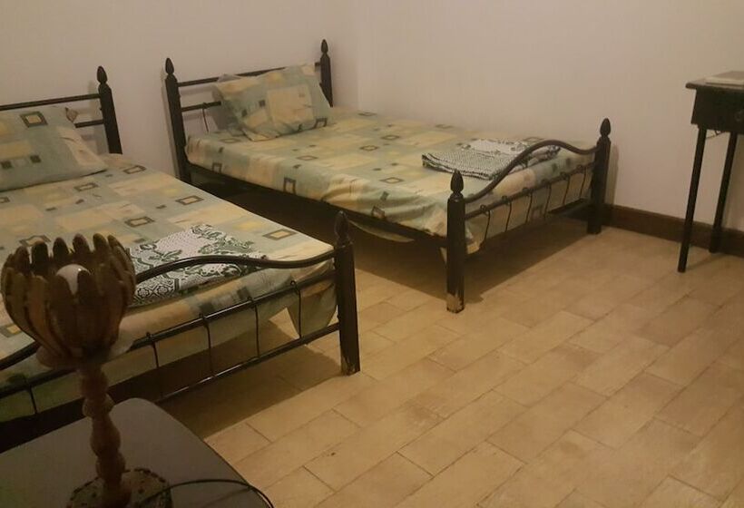 پانسیون Sandy House