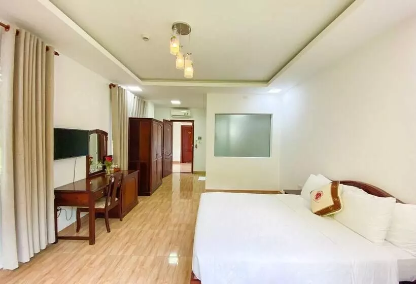 Tan Son Nhat Con Dao Resort