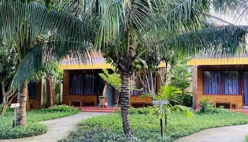 Tan Son Nhat Con Dao Resort