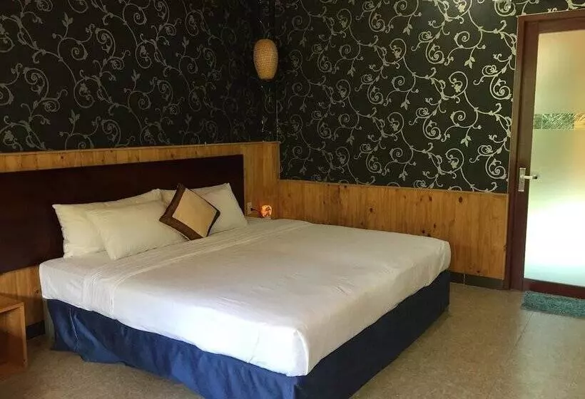 Tan Son Nhat Con Dao Resort