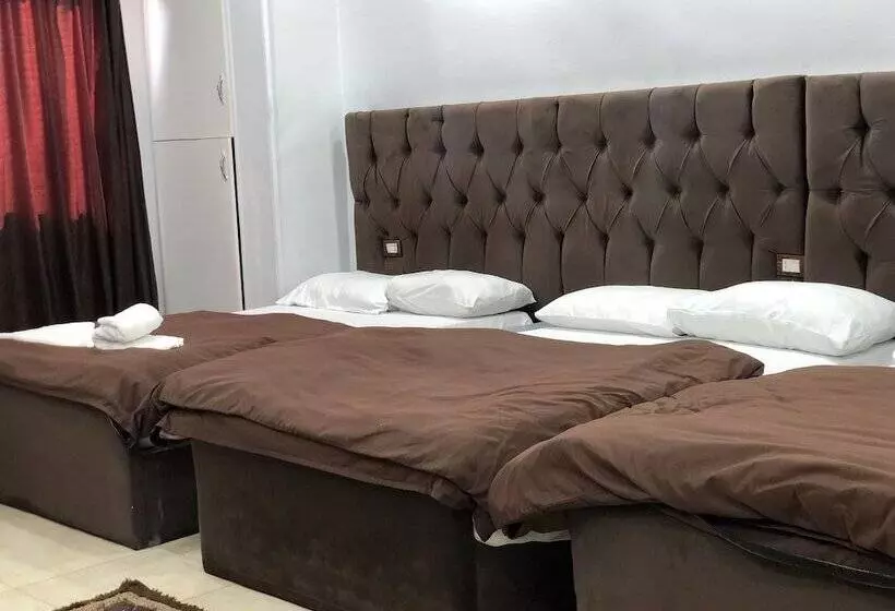 تختخواب و صبحانه Happy Days Pyramids Inn