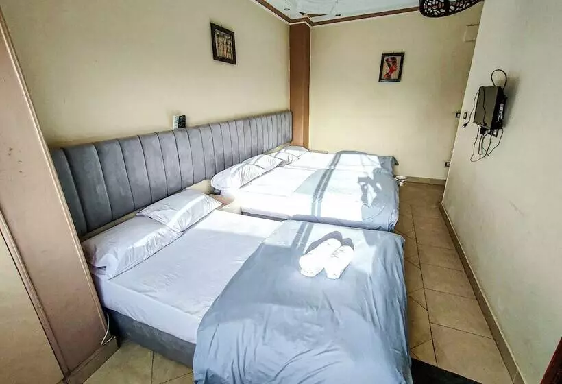 تختخواب و صبحانه Happy Days Pyramids Inn