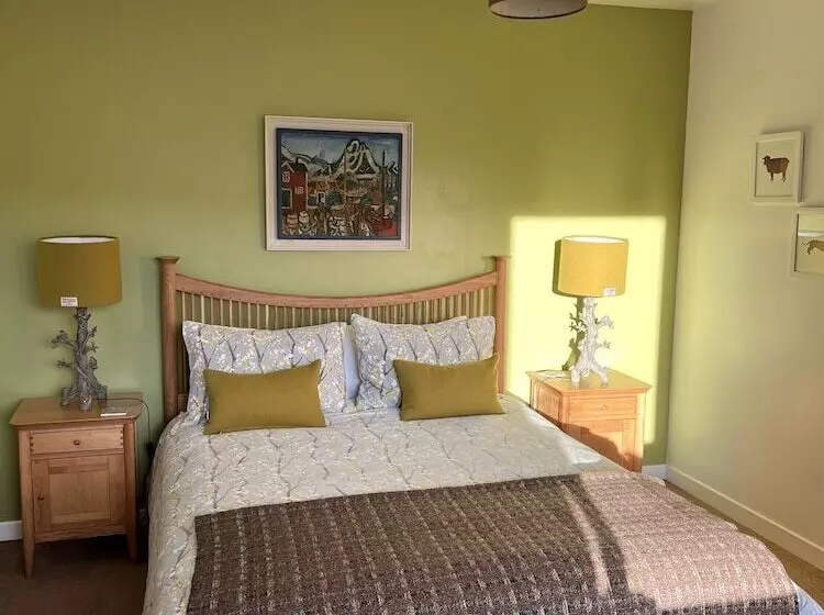 Harris White Cottage