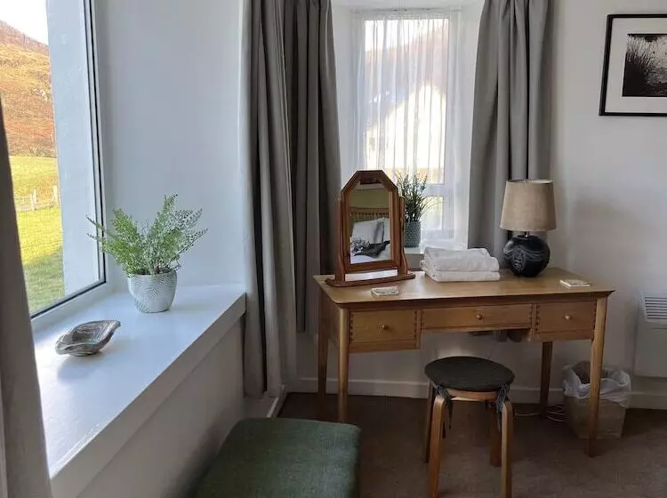 Harris White Cottage