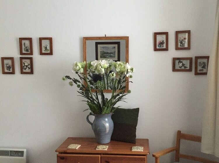 Harris White Cottage