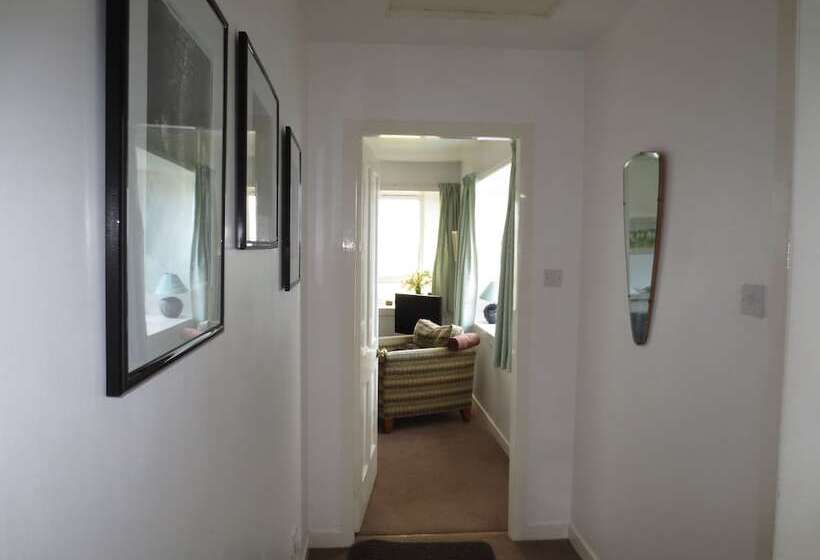 Harris White Cottage