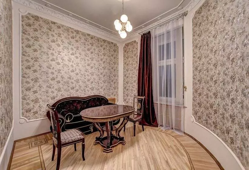 هتل Boutique Apart Arbat