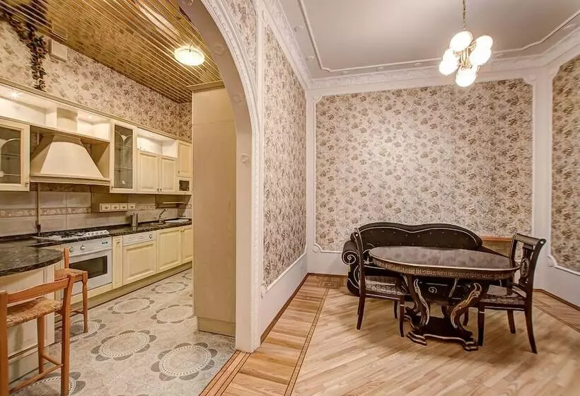 هتل Boutique Apart Arbat