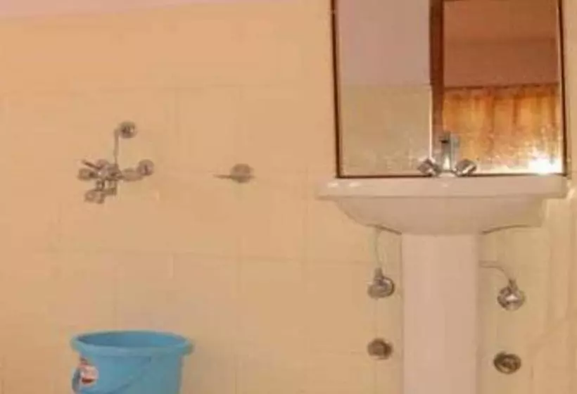 هتل Galaxy Ladakh