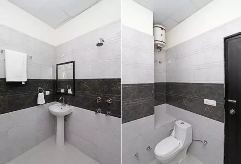 هتل Galaxy Ladakh