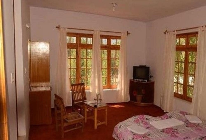 هتل Galaxy Ladakh