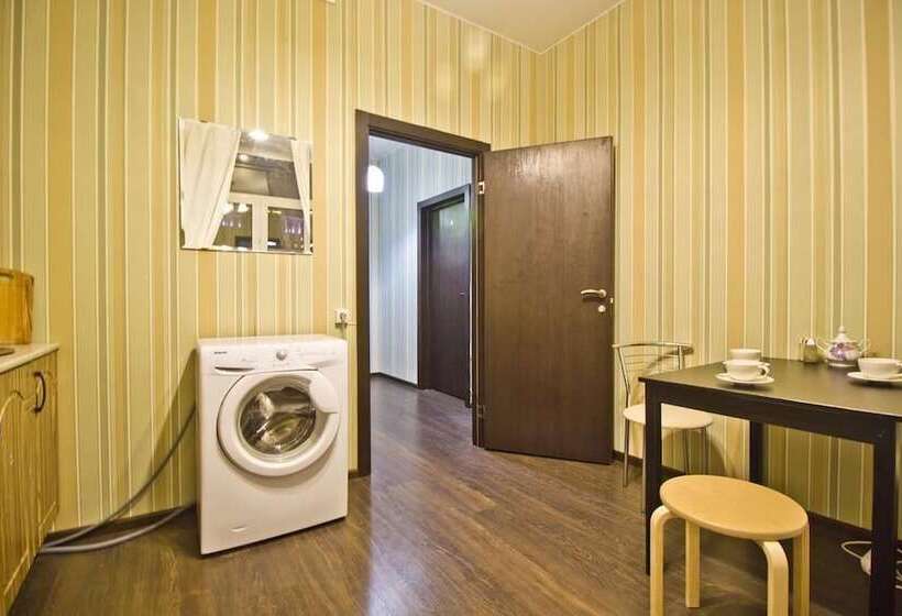 Lakshmi Rooms Park Pobedy