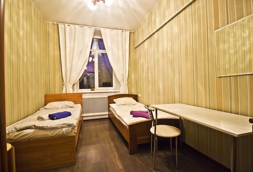 Lakshmi Rooms Park Pobedy