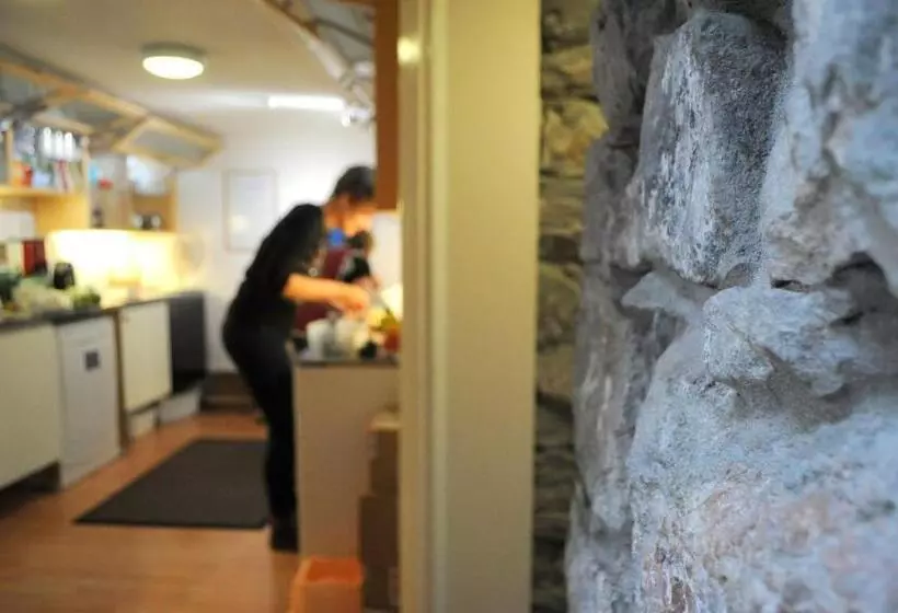 پانسیون Stornoway Bed And Breakfast