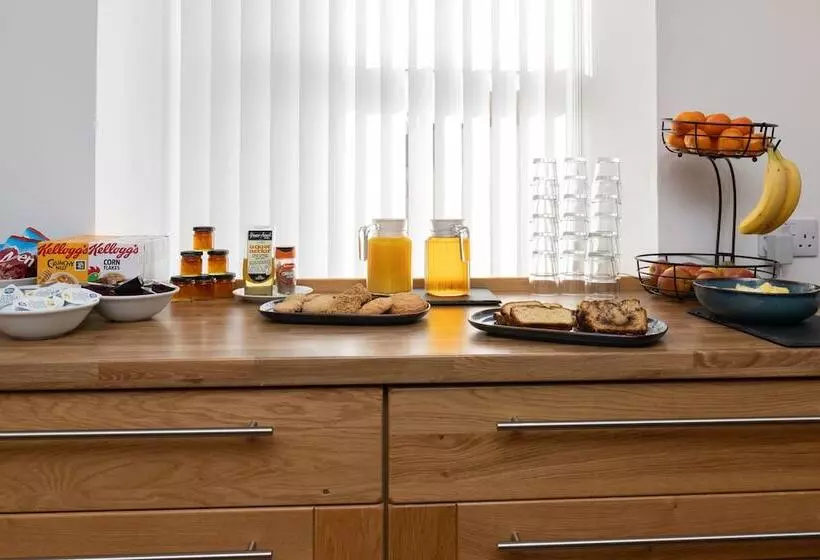 پانسیون Stornoway Bed And Breakfast