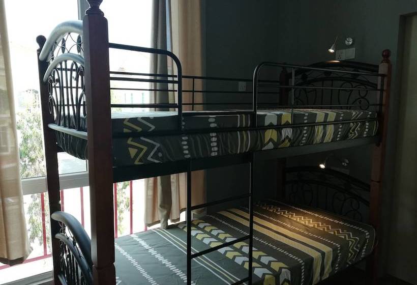 הוסטל Villa Dadap Miri