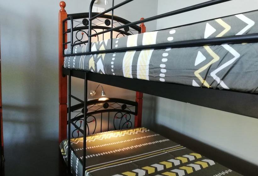 הוסטל Villa Dadap Miri