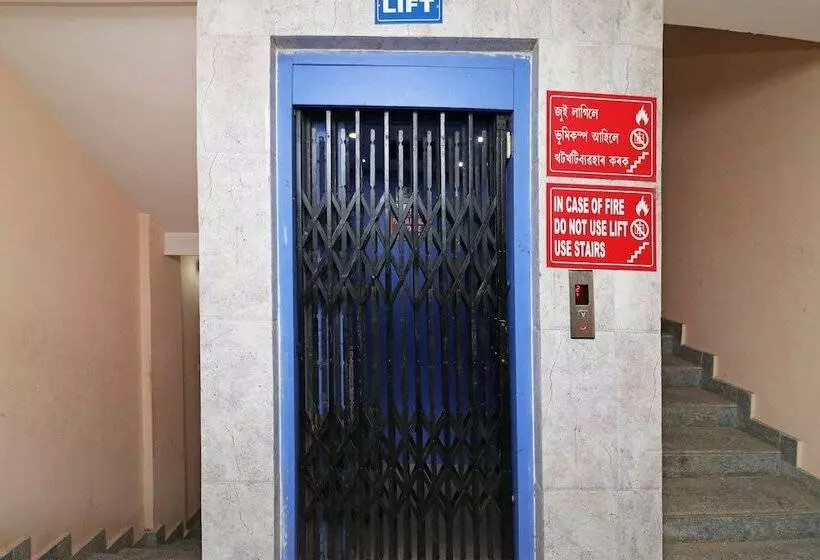 هتل O Prabha Palace Lodge