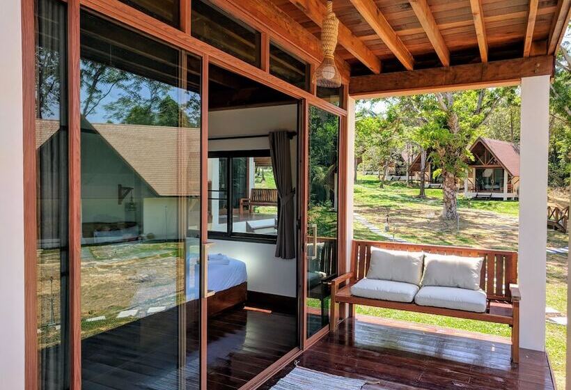 فندق Phayamas Private Beach Resort And Island Brew   Adults Only