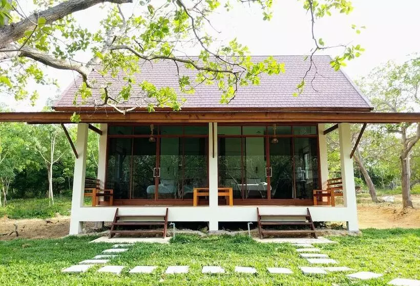 هتل Phayamas Private Beach Resort And Island Brew   Adults Only