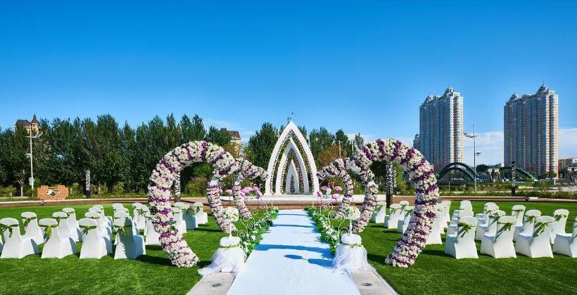 ホテル Wanda Realm Qiqihar