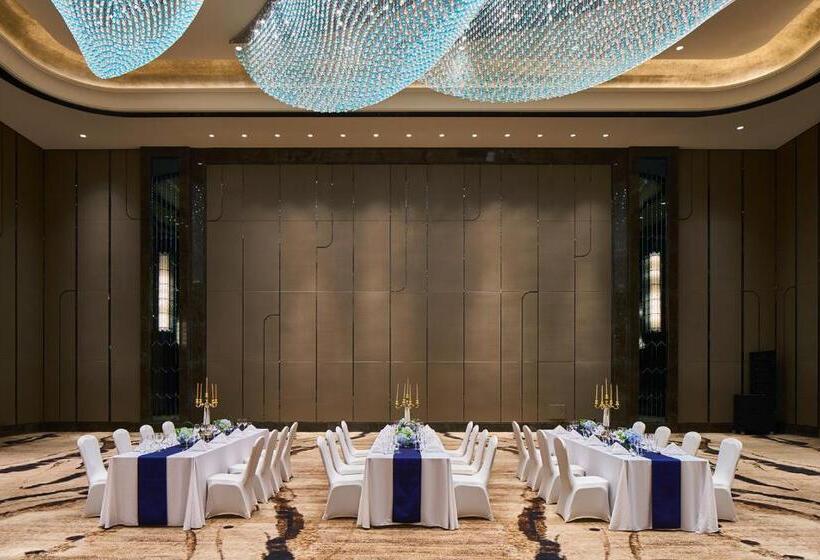 ホテル Wanda Realm Qiqihar