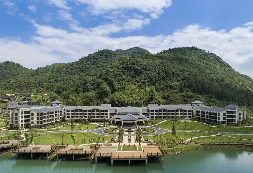 Ln Dongfang Hot Spring Resort