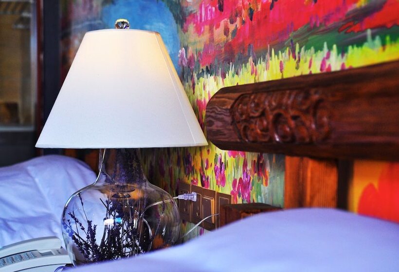 펜션 Lugu Lake Life And Dream Cultural Inn