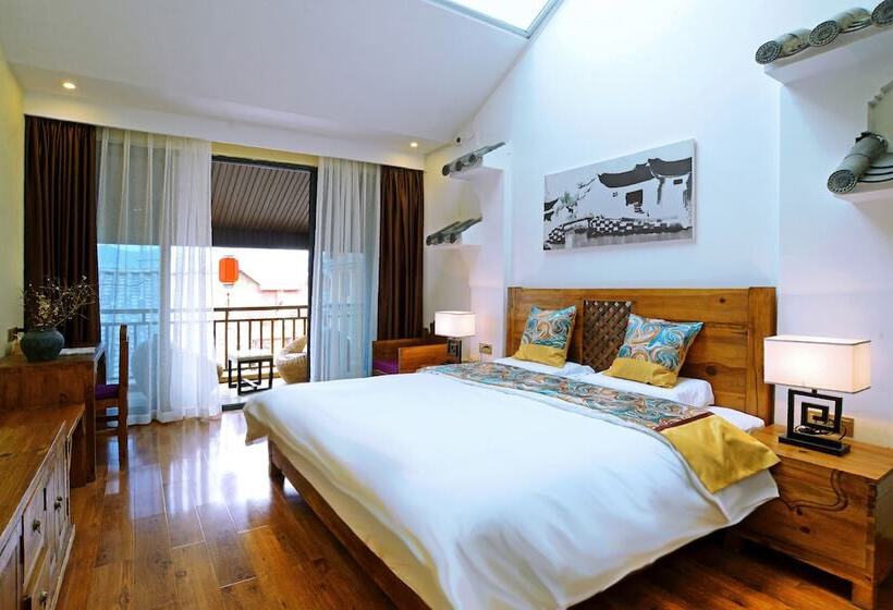 펜션 Lugu Lake Life And Dream Cultural Inn