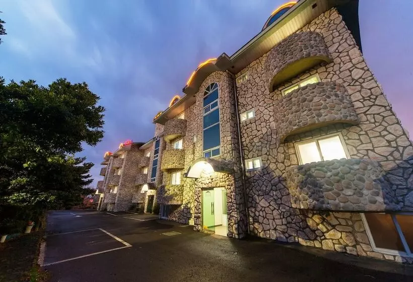 پانسیون Nakwon Beach House