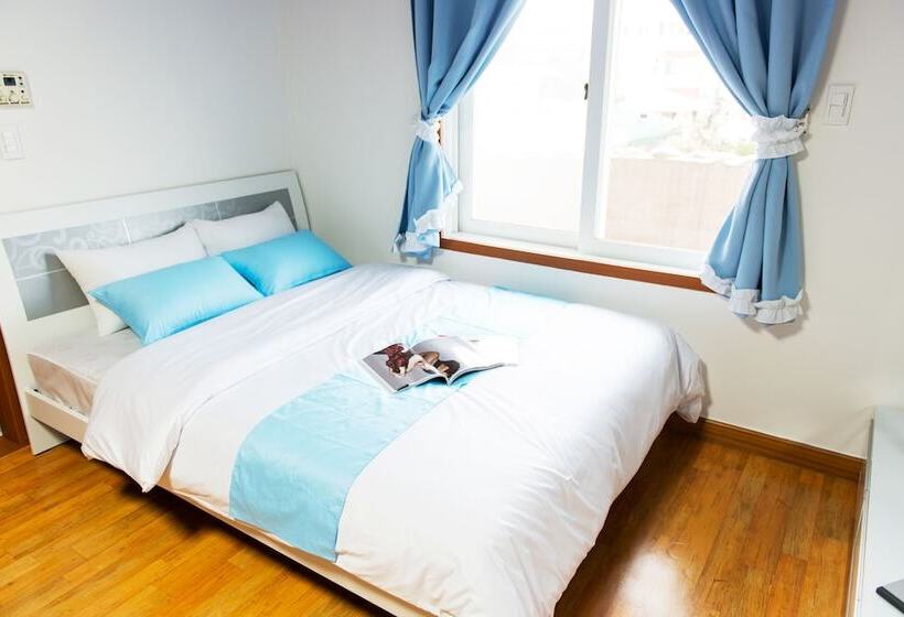 Pensione Nakwon Beach House