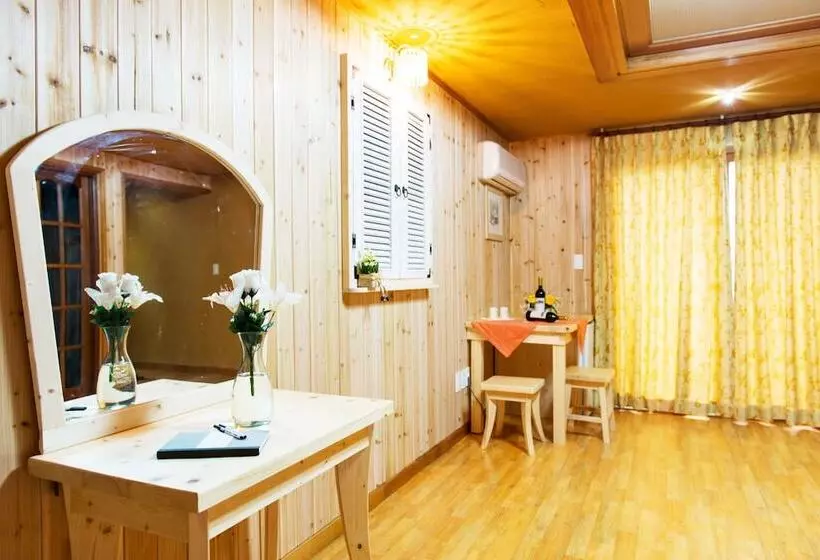پانسیون Nakwon Beach House