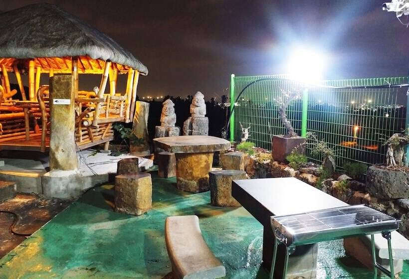 Pensione Nakwon Beach House