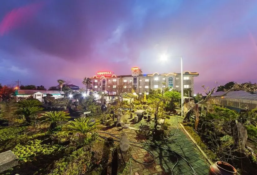 پانسیون Nakwon Beach House