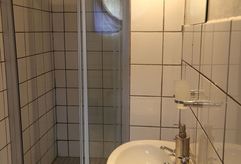 膳宿费 Uakiii Eco Guesthouse