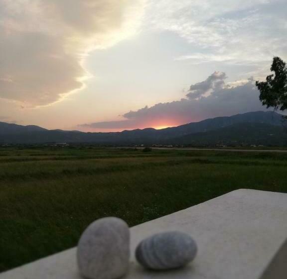 Naftilos Rosmarinus Apartments