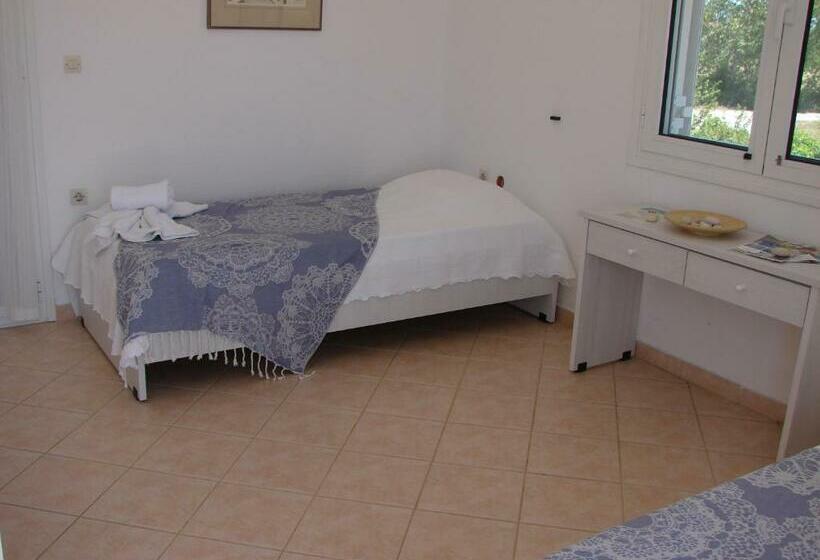 Naftilos Rosmarinus Apartments