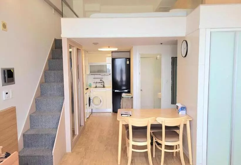 Travel House