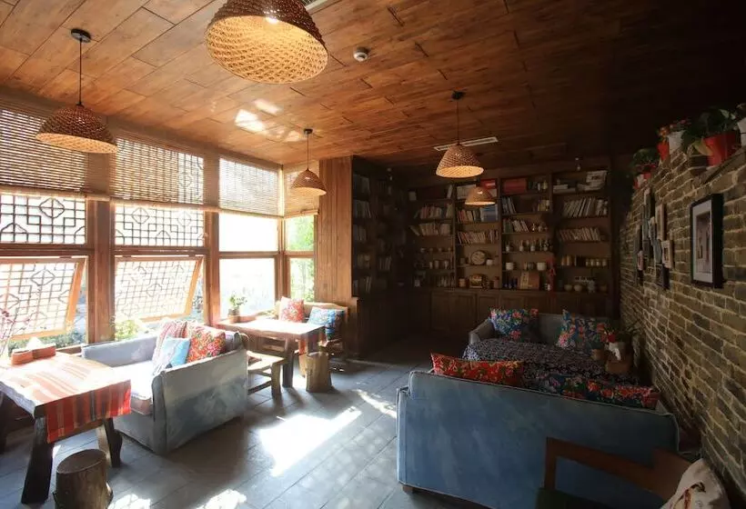 Zhangjiajie Xibujie Inn