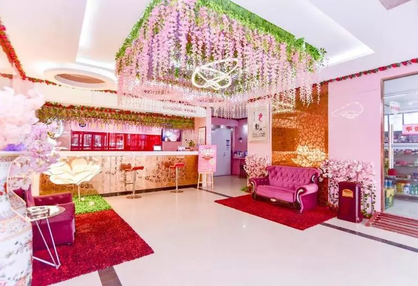 Hotelli Century Hua Na Loves Boutique