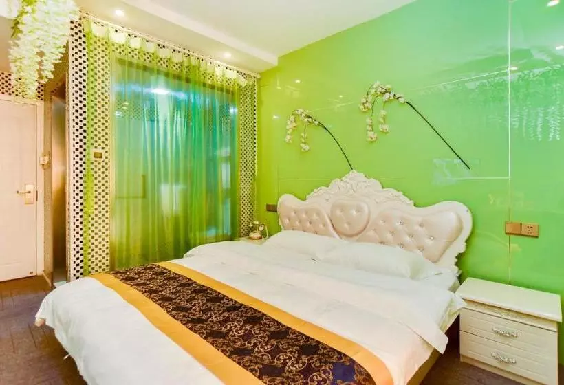 Hotelli Century Hua Na Loves Boutique