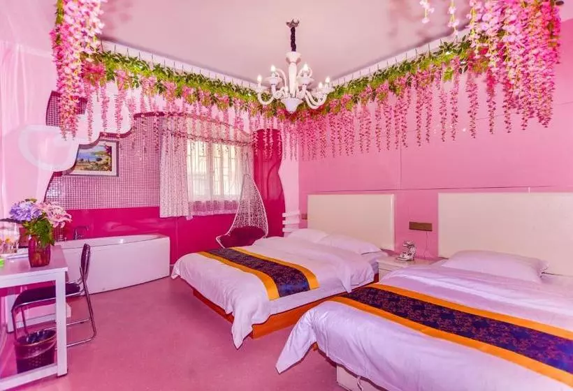 Hotelli Century Hua Na Loves Boutique