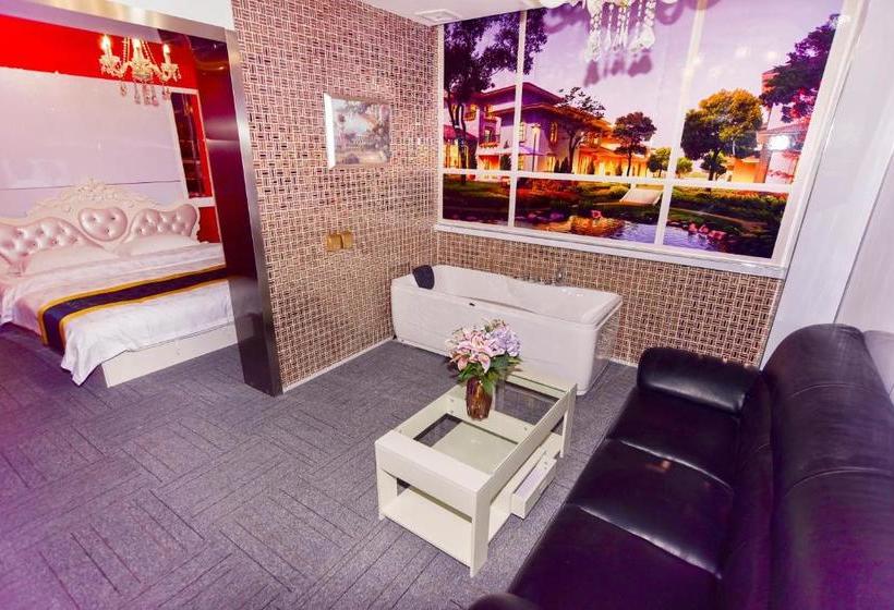 ホテル Century Hua Na Loves Boutique