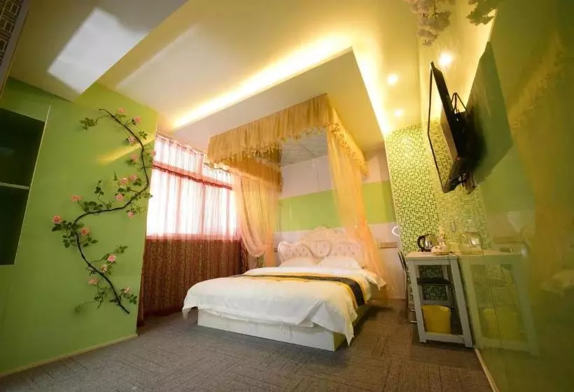 Hotelli Century Hua Na Loves Boutique