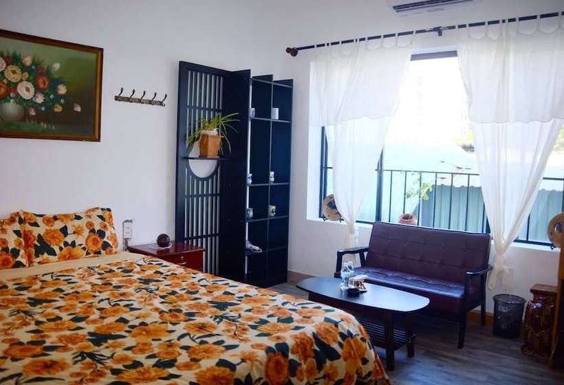 Hotel Con Son Island