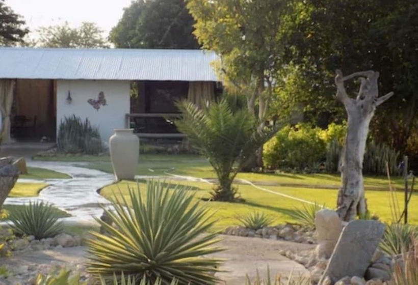 هتل Eldorado Guest House & Camping