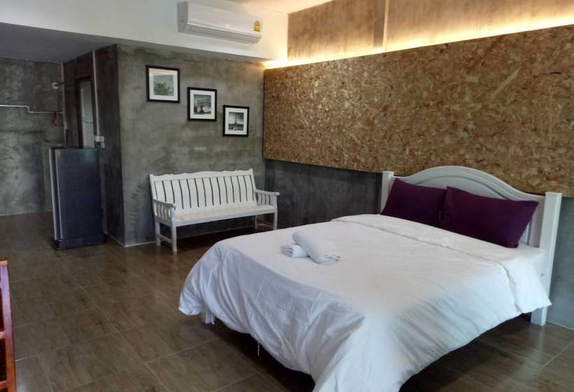 בית מלון כפרי Sun At Sea